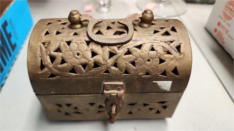 Small Bronze Storage Container & 2 Miniature books