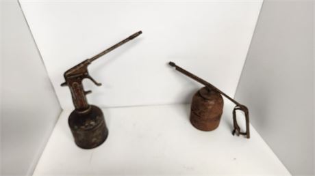2 Oil Cans