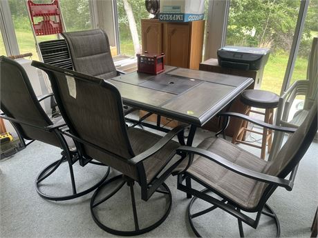 Patio Furniture, Table and Chairs