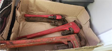 Lot of 4 Pipe wrenches