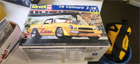 Revell 79 Camaro z28 model