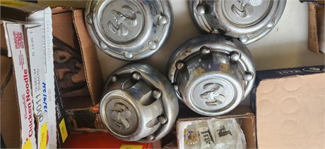 Lot of 4 dodge center caps