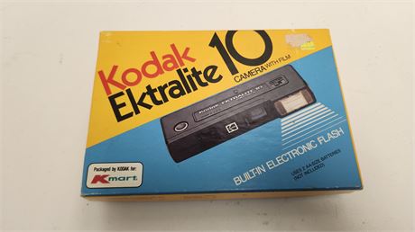 Kodak Ektralite 10 Camera & Box