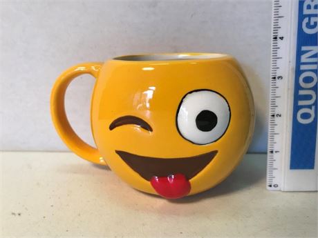 Emoji Gift Gallery Cup