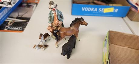 Figurines