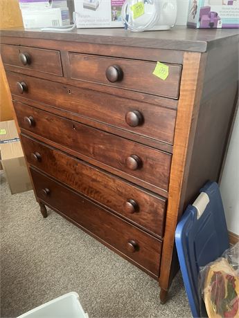 Dresser