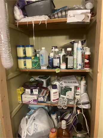 Bathroom Closet Lot