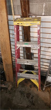 Step Ladder