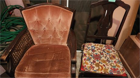 2 Vintage Chairs