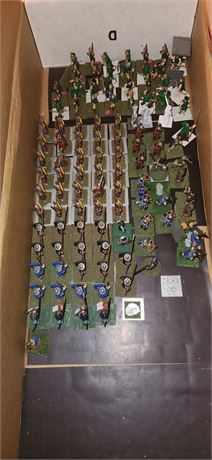 Lot of lead Army men