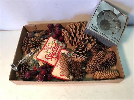 Flat of Christmas Misc.