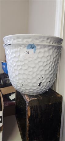2 Medium sized Flower Pots