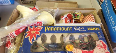 Vintage Paramount Indoor Christmas Bulbs & Vintage Christmas Decorations
