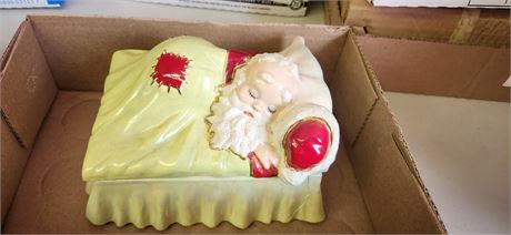 Vintage Santa Ceramic Storage Container. Needs Repaired
