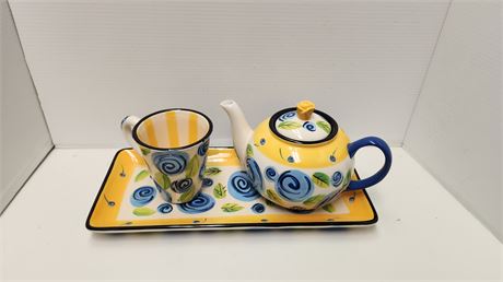 Hausenware Tea Pot & Tray & cup