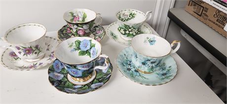 Tea Cups & Saucers