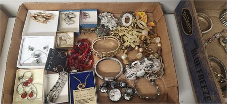 Lot Of Jewelry