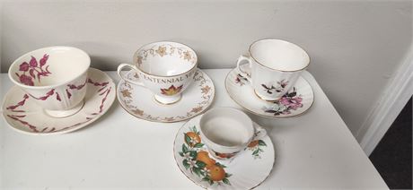 Tea Cups & Saucers
