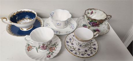 Tea Cups & Saucers