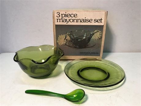 Indiana Glass Co. Mayonnaise Set