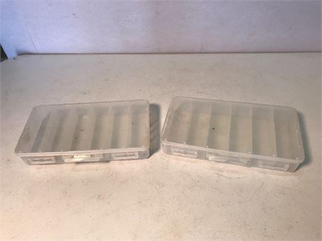 2 Small Divided Containers (2 Clear)