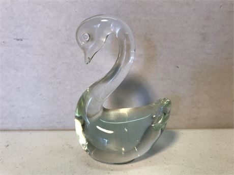 Glass Swan Paper Weight