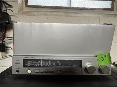 Realistic TV 100 Stereo TV Receiver, VCR