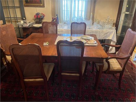 Vintage 8 Piece Cane Back Dining Set with 2 Leaves