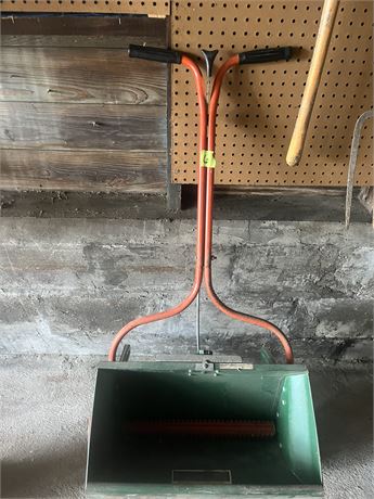 Scotts Lawn Spreader
