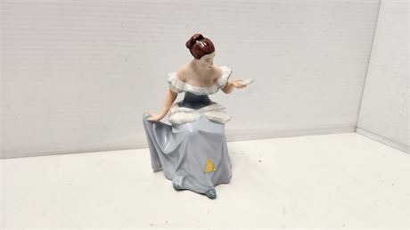 Royal DUX Bohemia Rococo Lady With Mirror Porcelain Figurine