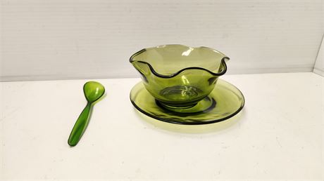 Vintage 3 Piece Mayonnaise Set. Olive Green Color