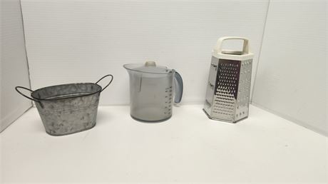 Cheese Grater & Measuring Cup & Basket