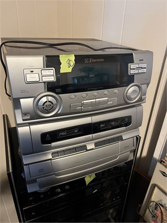 Stereo Cassett CD Player with Speakers