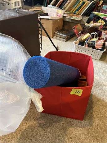 Bad Mitten, Misc