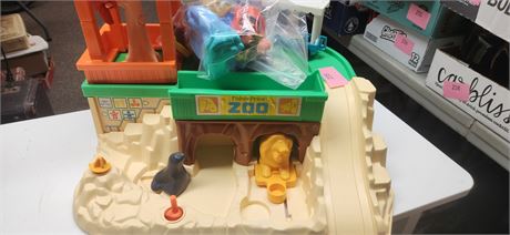 Vintage Fisher Price Zoo With Accessories