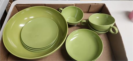Vintage Green Lentox Cups & Bowls. Good Condition