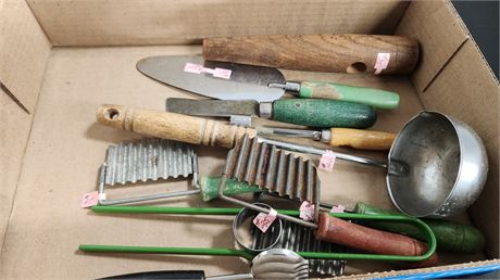 Lot Of Vintage Kitchen Items