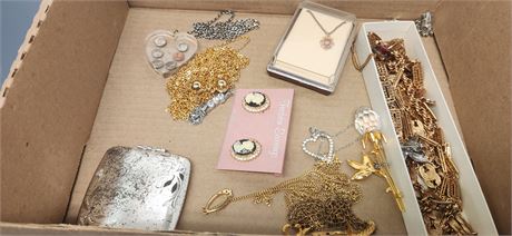 Lot Of Jewelry