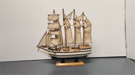 Wood Sailboat. 10" 4x9 w