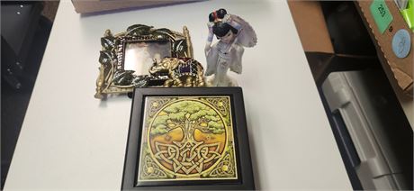 Lot Of Collectables