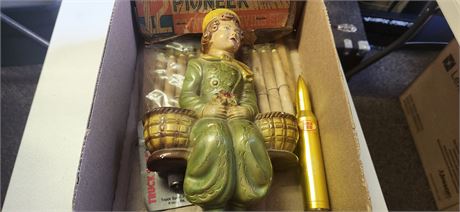 Bullet Flashlight & Miscellaneous Collectable Items