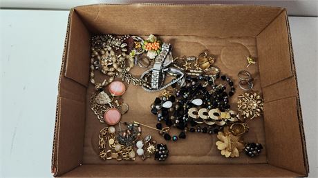 Lot Of Jewelry