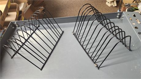 2 Storage Racks