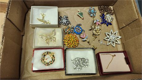 Lot Of Nice Jewelry