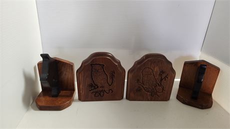 2 Sets Of Wood Bookends