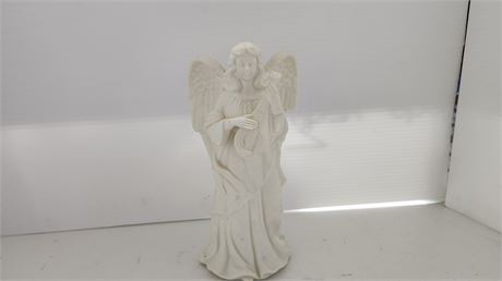 Angel Statue. Wing If Broken & Needs Repaired