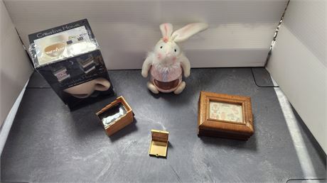 Lot Of Collectables