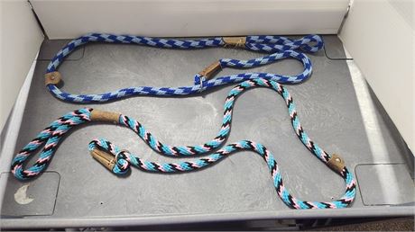 2 Dog Leashes