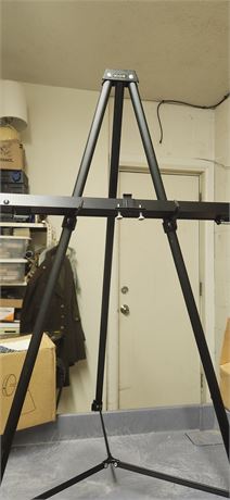 Boone Basic Easel With Flip Chart Holder