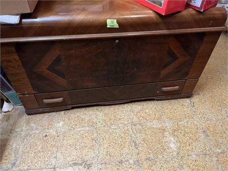 Vintage Lane Cedar Chest